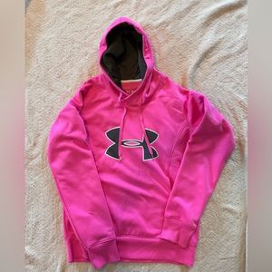 Under armour semi-fitted pull over hoodie coldgear